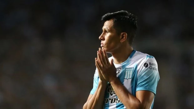 Sigali le le pidió perdón a la hinchada de Racing y aseguró que regalaron "un partido increíble"