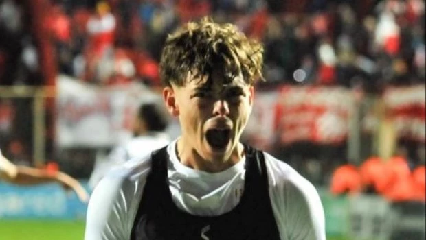 Unión buscó y encontró sobre el final el gol del triunfo ante Banfield