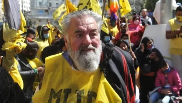 Castells comparó a Milei con Hitler y afirmó que el ajuste en partidas alimentarias "roza un delito de lesa humanidad"
