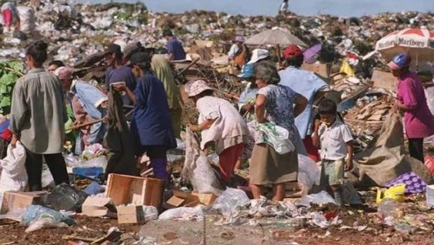 Una universidad privada calcula el nivel de pobreza en el 48,9%