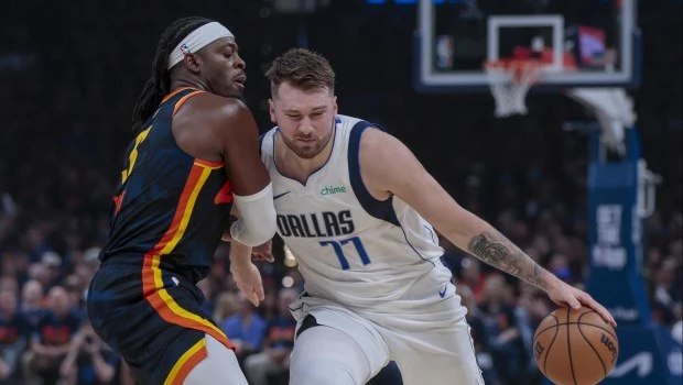 Doncic se dedicó a jugar y Dallas quedó a un paso de superar al Thunder
