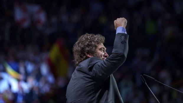 El Presidente confirmó que no se firmará el Pacto de Mayo y tildó de "cobarde" a Pedro Sánchez