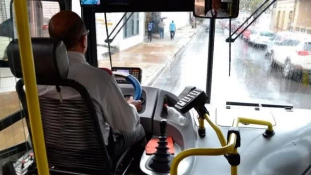 El sueldo básico de los choferes de colectivos quedó en 1.060.000 pesos en julio