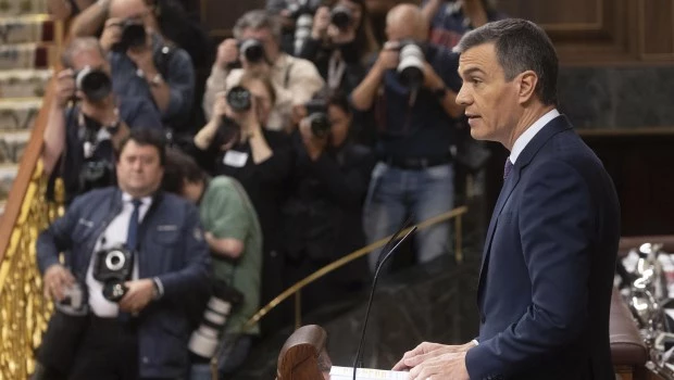 Pedro Sánchez dice que su esposa es "honesta" y expresó su confianza en la justicia española