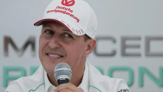 La familia de Schumacher recibió una indemnización por una entrevista al piloto hecha con inteligencia artificial