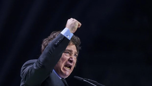 Milei en Córdoba: el desembarco en su bastión electoral, el reclamo del intendente y ATE que amenaza bloquear el aeropuerto