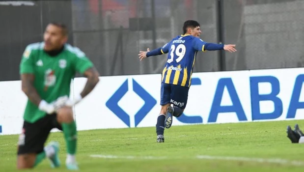 Central inauguró la tercera fecha de la Liga con una victoria en su visita a Riestra
