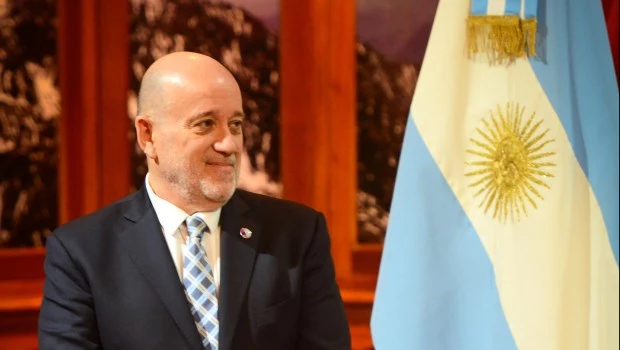 El ingeniero Carlos Vertanessian se incorpora a la Academia Sanmartiniana