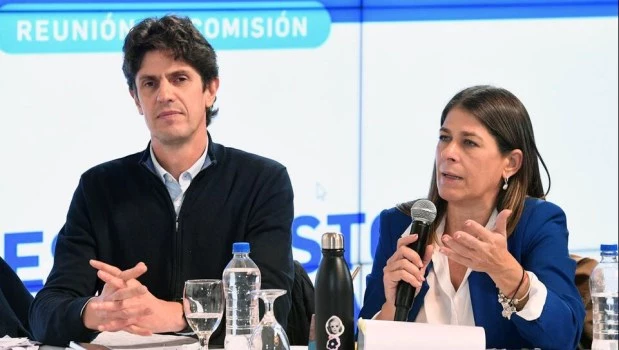 Radicales y peronistas aliados contra Milei en el Congreso