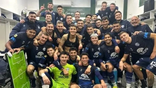 Independiente Rivadavia no afloja: derrotó a Sarmiento por 1 a 0