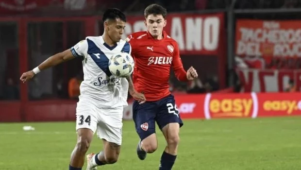 Con Tocalli como DT interino, independiente empató con Vélez 1 a 1