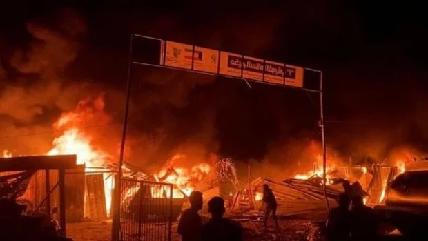 La comunidad internacional condena "horrorizada" el bombardeo de Israel sobre Rafah