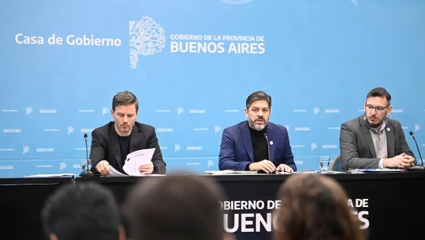 El gobierno bonaerense busca que el Ejecutivo le traspase obras nacionales para terminarlas