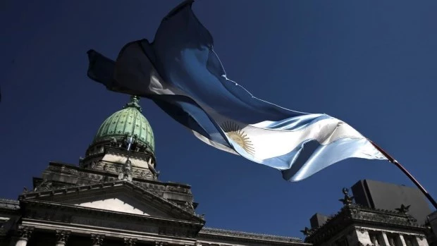 Hay que fortalecer la democracia constitucional