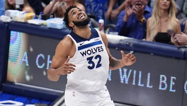 Karl-Anthony Towns la rompió en la segunda mitad del juego 4.