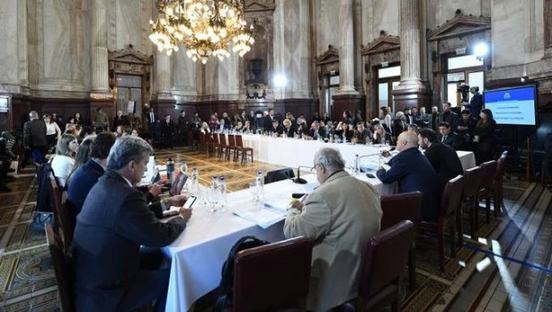 El Senado continúa el tratamiento de la Ley Bases en comisiones y el Gobierno espera obtener dictamen esta semana