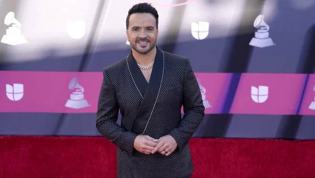Luis Fonsi emprende un viaje por sus 25 años de carrera