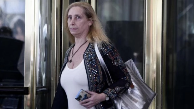 Karina Milei contra Echarri: "Seguro comprabas dólares al oficial"