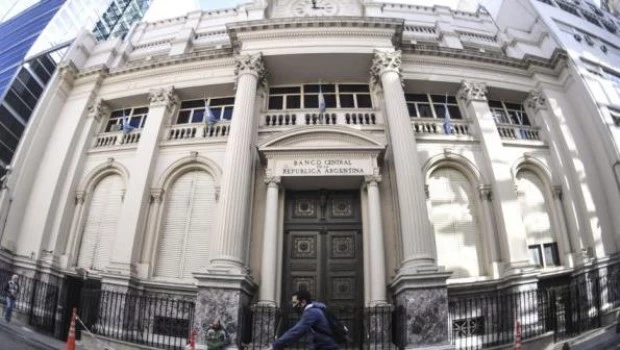 El Banco Central vendió dólares y cayeron las reservas