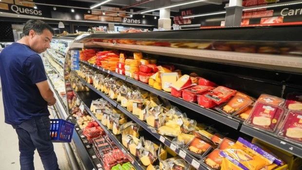 Fuerte caída de ventas en alimentos y bebidas que ronda el 23%