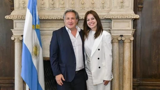 La OEI se despega del escándalo de los contratos truchos en Capital Humano