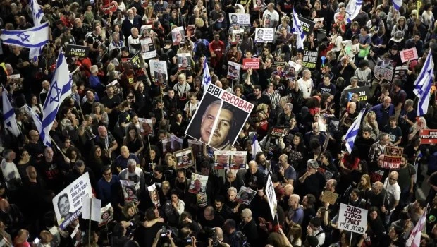 Los familiares de los rehenes en Gaza exigen al Gobierno israelí aprobar el plan de tregua