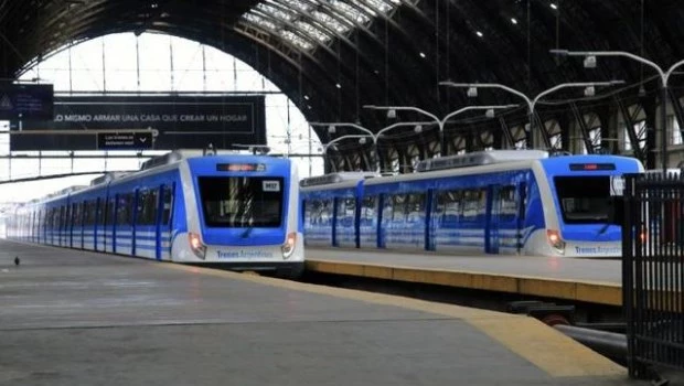 Maturano se reunió con Francos y se suspendió el paro de trenes