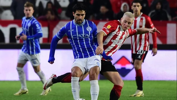 Estudiantes rescató un punto sobre el final ante Godoy Cruz en La Plata