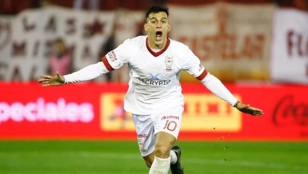 Huracán venció a Barracas Central y se mantiene en el lote de los líderes