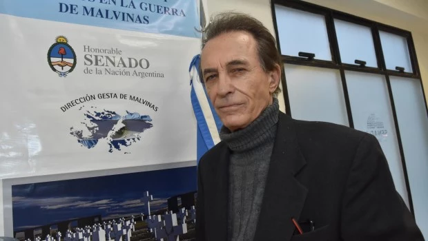 FOTOS: Gustavo Carabajal. Se sostiene con justa razón que uno combate por la Patria. Un concepto hermoso, pero de tan elevado llega a ser una entelequia, una abstracción. En lo concreto, en la guerra, el amor a la Patria es el amor al soldado que está al lado, explica Kasanzew.