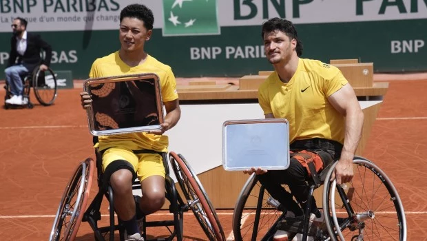 Gustavo Fernández cayó en la final de Roland Garros ante el japónes Oda