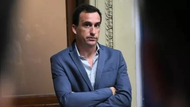 Para el Gobierno, los mercados mejoraron porque Milei dijo que vetará los cambios en jubilaciones