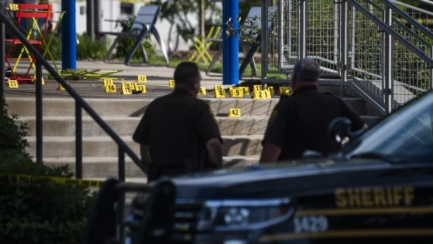 Un hombre baleó a 8 personas en un parque acuático de Detroit y se suicidó