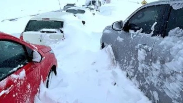 Un temporal de nieve dejó a familias varadas en la ruta 3 en Comodoro Rivadavia