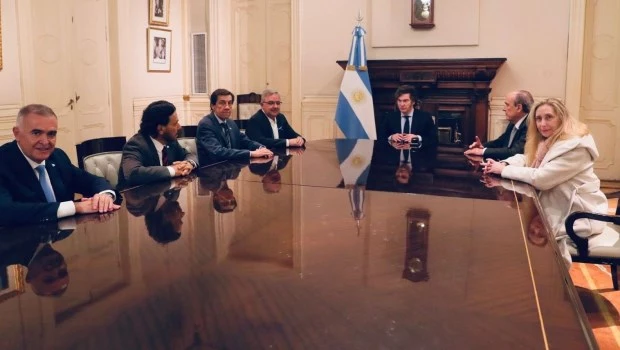 Luego de la convocatoria al Pacto de Mayo, Milei recibió en la Casa Rosada a cuatro gobernadores 