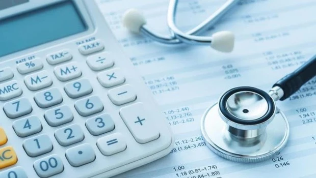 Mucho ruido y pocas nueces: los médicos y los costos de la salud 