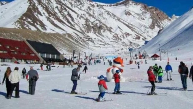 Más de 2.600.000 turistas se movilizaron por los feriados de junio