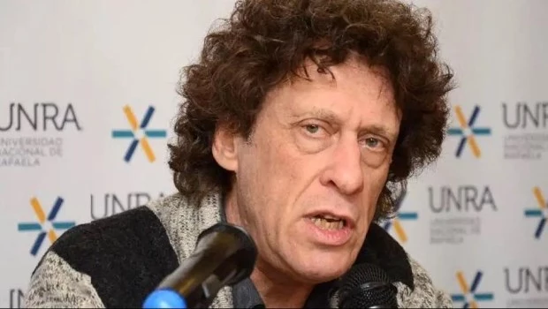 Denuncian al periodista Pedro Brieger por acosar a colegas