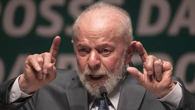 Lula dice que no conversa con Milei porque aún espera que le pida "disculpas"