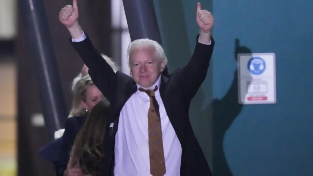 Assange regresa a Australia tras el final de su batalla legal con Estados Unidos