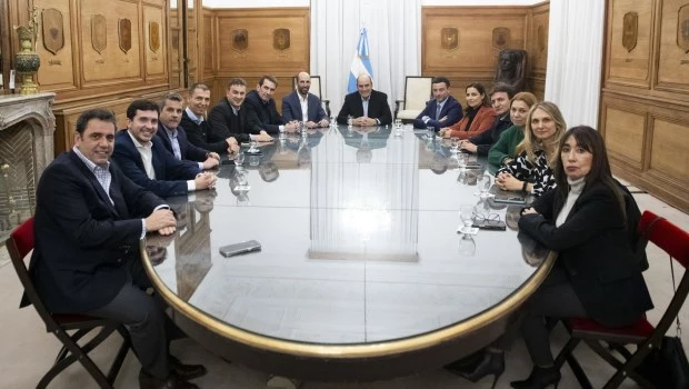 Francos se reunió con diputados radicales para tener un panorama más claro antes de la sesión por la Ley Bases y el paquete fiscal