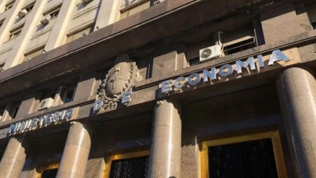 El Gobierno consiguió financiamiento neto por $2,7 billones y lo usará para cancelar deudas