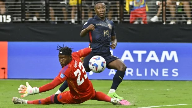 Ecuador se recuperó con una victoria sobre Jamaica y alimenta sus posibilidades de seguir en carrera