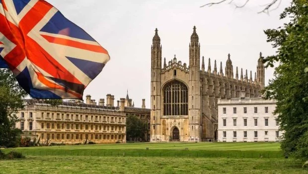 La Europa decadente quiere relegar ahora a Sócrates, Platón y Aristóteles