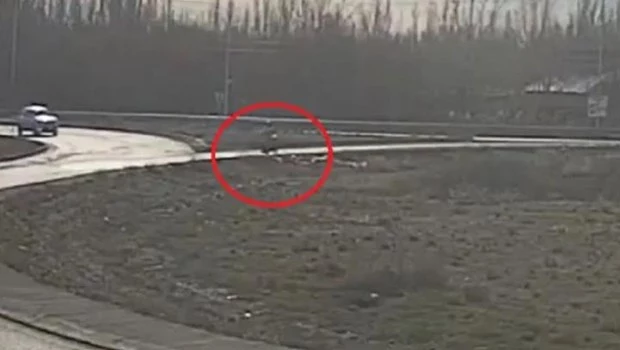 Un hombre cayó de su moto en una alcantarilla, nadie lo encontró y murió en Neuquén