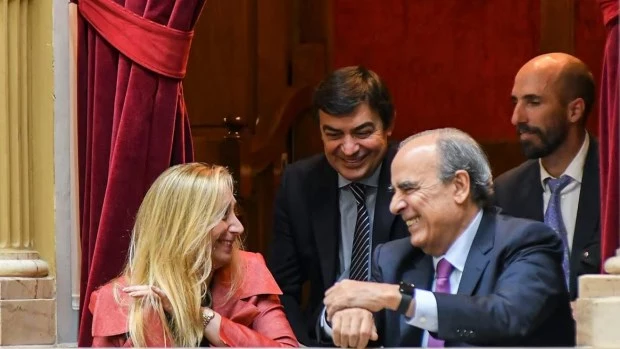 Ya cursaron las invitaciones para la firma del Pacto de Mayo en Tucumán