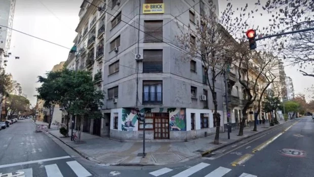 Un nene de 3 años murió tras caer de un sexto piso en Monserrat