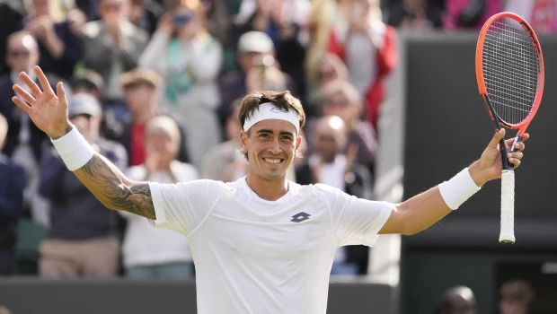 Comesaña sigue soñando en Wimbledon: ganó y pasó a la tercera ronda