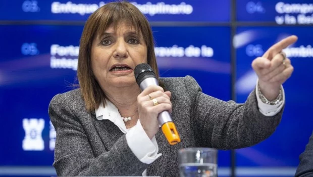 En plena interna del PRO, Bullrich le pidió al macrismo que no amenace con dejar de colaborar con el Gobierno