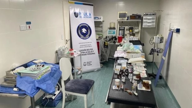 Clausuraron un centro de estética que tenía un quirófano ilegal